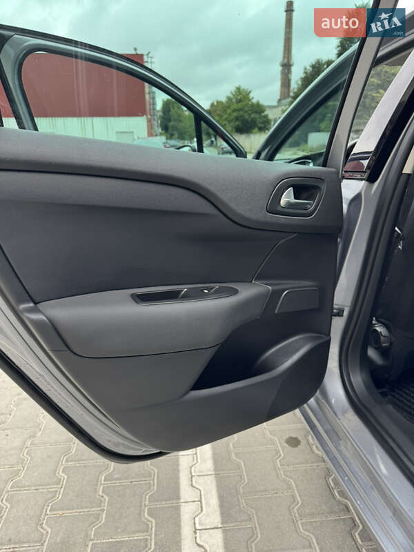 Хэтчбек Citroen C4 2016 в Тернополе