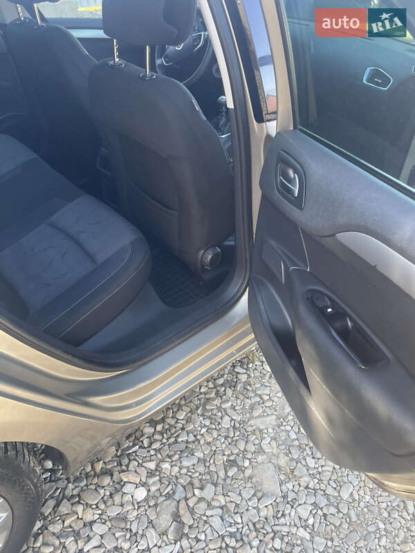 Хэтчбек Citroen C4 2011 в Самборе фото 12 Хэтчбек Citroen C4 2011 в Самборе