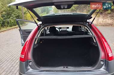 Хетчбек Citroen C4 2004 в  фото 4 Хетчбек Citroen C4 2004 в