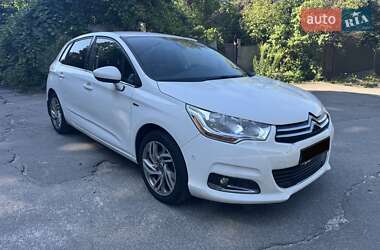 Хэтчбек Citroen C4 2013 в 