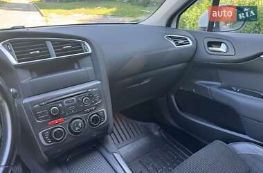 Хэтчбек Citroen C4 2013 в 