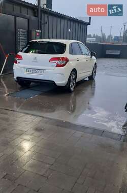 Седан Citroen C4 2012 в  фото 8 Седан Citroen C4 2012 в