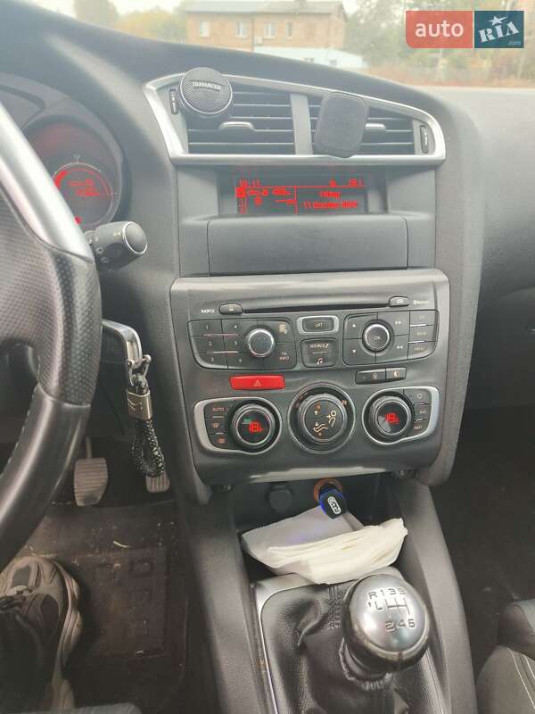 Хэтчбек Citroen C4 2011 в Пирятине