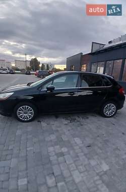 Хэтчбек Citroen C4 2012 в 