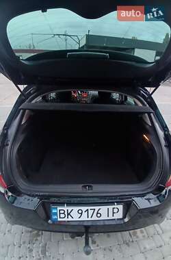 Хэтчбек Citroen C4 2012 в 