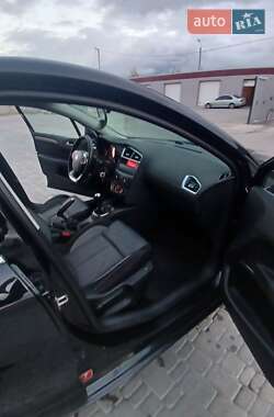 Хэтчбек Citroen C4 2012 в 