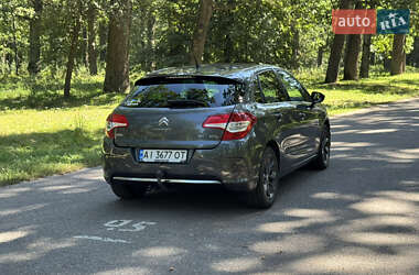 Хэтчбек Citroen C4 2012 в 