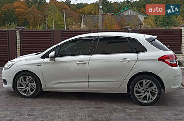 Хэтчбек Citroen C4 2012 в 