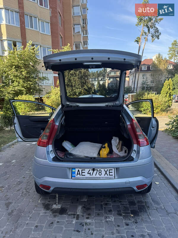 Купе Citroen C4 2006 в Ирпене