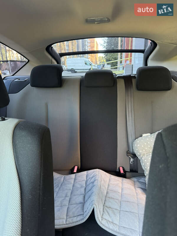 Купе Citroen C4 2006 в Ирпене