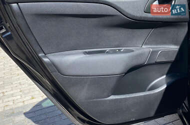 Хэтчбек Citroen C4 2015 в 