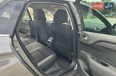 Хэтчбек Citroen C4 2016 в 