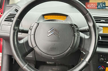 Хетчбек Citroen C4 2008 в  фото 10 Хетчбек Citroen C4 2008 в