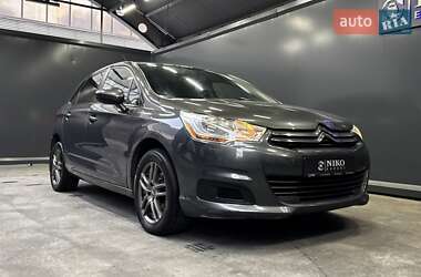 Хетчбек Citroen C4 2012 в  фото 22 Хетчбек Citroen C4 2012 в