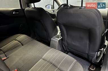 Хетчбек Citroen C4 2012 в  фото 32 Хетчбек Citroen C4 2012 в