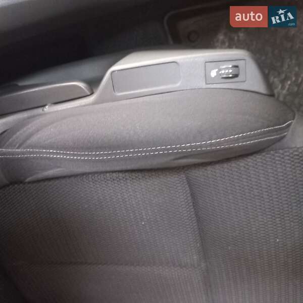 Хетчбек Citroen C4 2016 в Києві