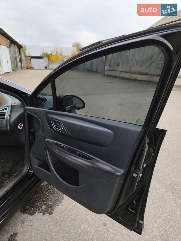 Хетчбек Citroen C4 2008 в Черкасах фото 16 Хетчбек Citroen C4 2008 в Черкасах