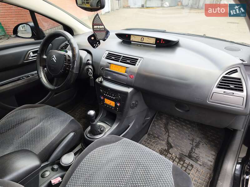 Хетчбек Citroen C4 2008 в Черкасах фото 17 Хетчбек Citroen C4 2008 в Черкасах