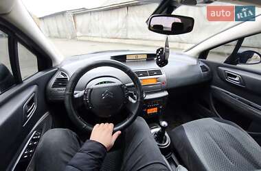 Хэтчбек Citroen C4 2008 в 