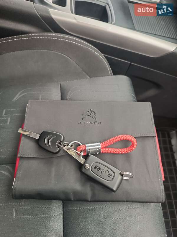 Хэтчбек Citroen C4 2012 в Славуте фото 32 Хэтчбек Citroen C4 2012 в Славуте