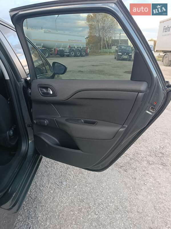 Хетчбек Citroen C4 2011 в Товсте