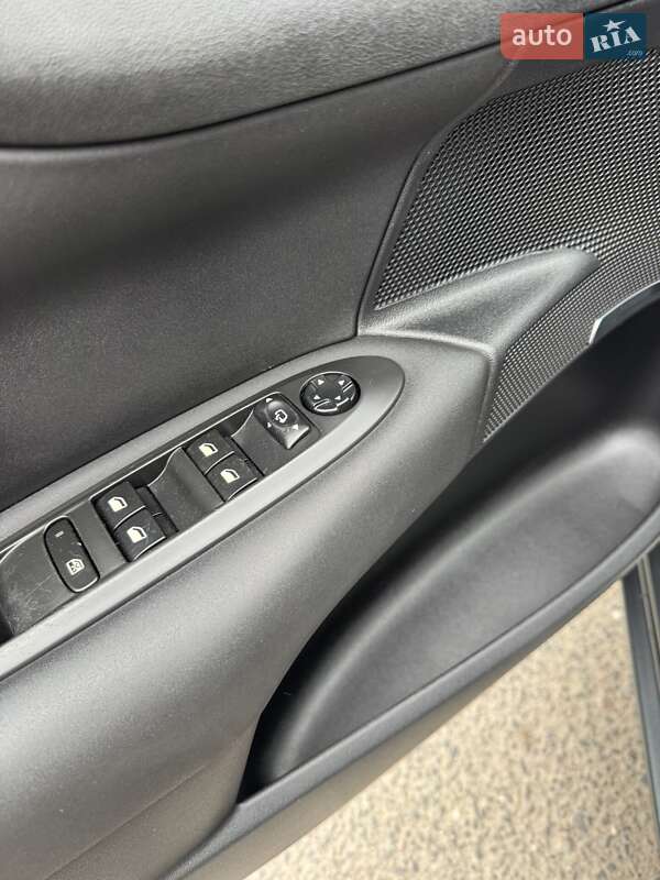 Хэтчбек Citroen C4 2010 в Луцке фото 23 Хэтчбек Citroen C4 2010 в Луцке