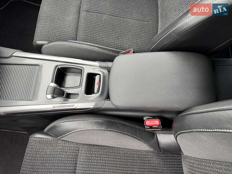 Хэтчбек Citroen C4 2010 в Луцке фото 41 Хэтчбек Citroen C4 2010 в Луцке