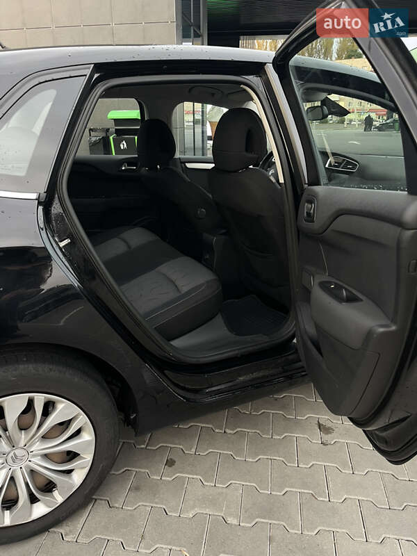 Хетчбек Citroen C4 2013 в Луцьку