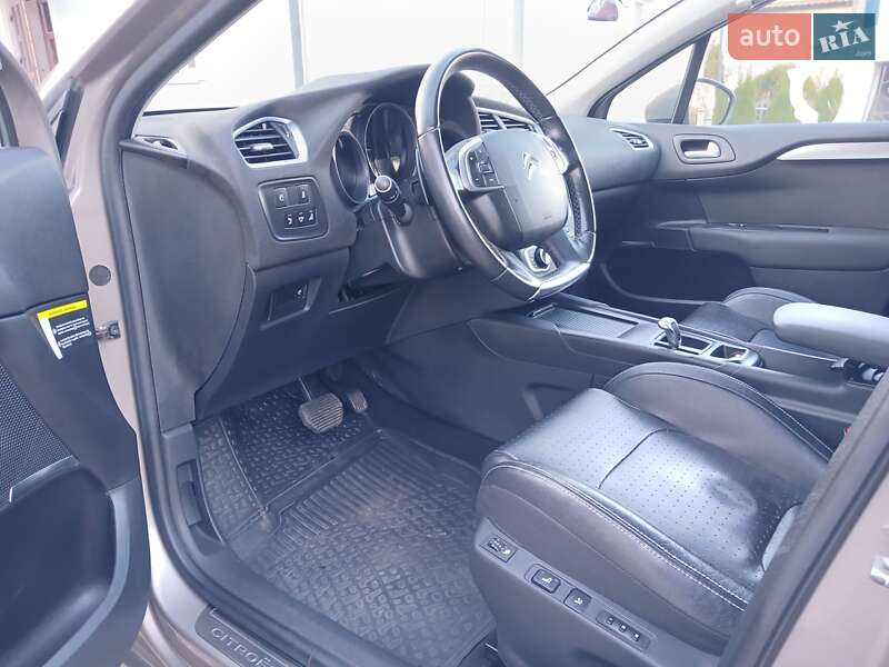 Хетчбек Citroen C4 2015 в Кіцмані фото 23 Хетчбек Citroen C4 2015 в Кіцмані