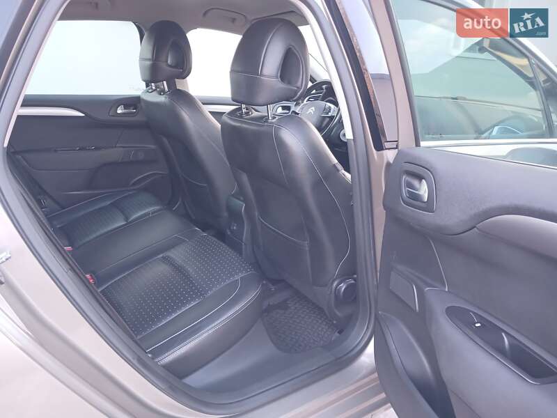 Хетчбек Citroen C4 2015 в Кіцмані фото 30 Хетчбек Citroen C4 2015 в Кіцмані