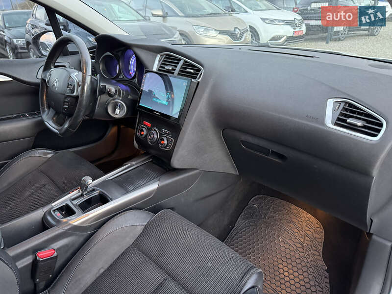 Хетчбек Citroen C4 2012 в Івано-Франківську фото 29 Хетчбек Citroen C4 2012 в Івано-Франківську