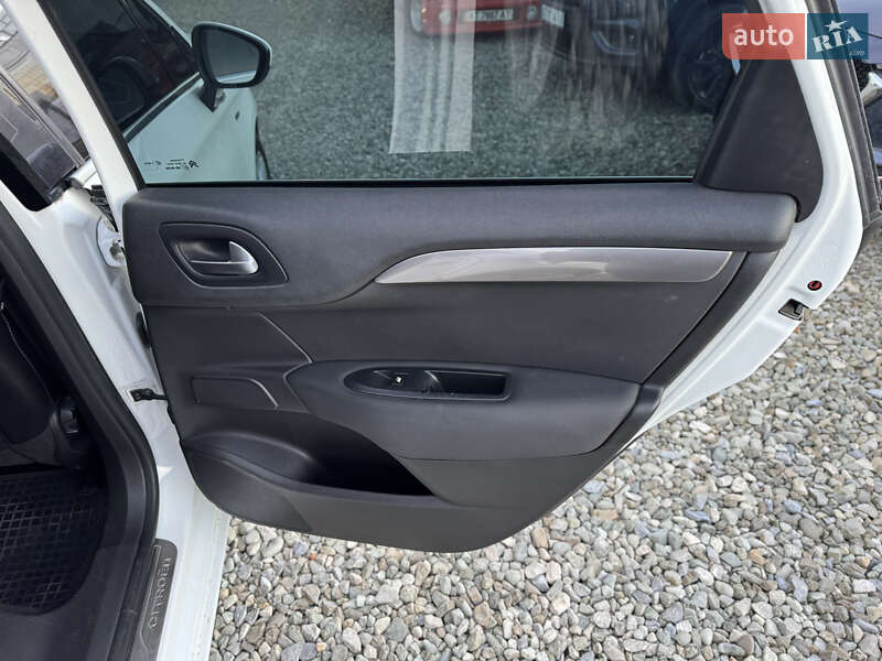 Хетчбек Citroen C4 2012 в Івано-Франківську фото 31 Хетчбек Citroen C4 2012 в Івано-Франківську