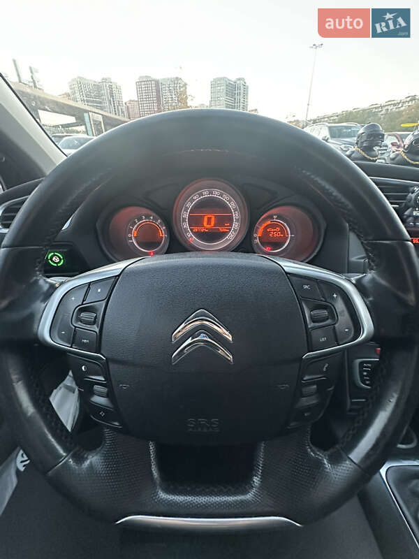 Хетчбек Citroen C4 2011 в Києві фото 20 Хетчбек Citroen C4 2011 в Києві