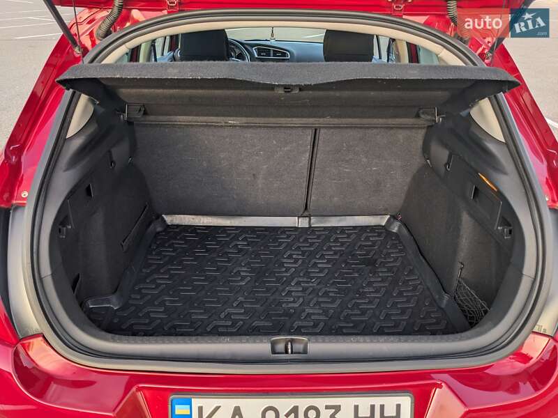 Хетчбек Citroen C4 2011 в Києві