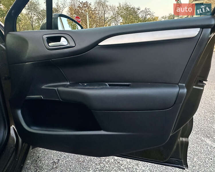 Хетчбек Citroen C4 2014 в Дніпрі