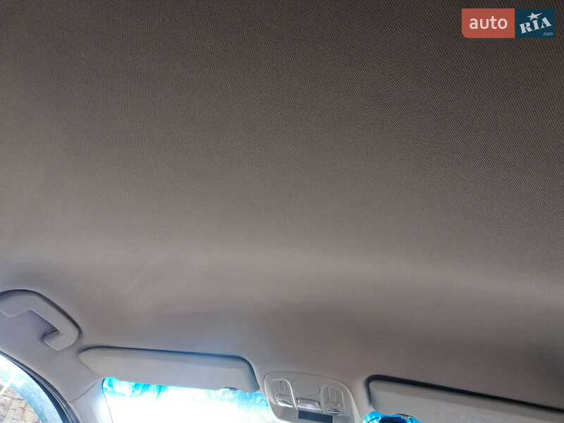 Хетчбек Citroen C4 2013 в Києві фото 8 Хетчбек Citroen C4 2013 в Києві