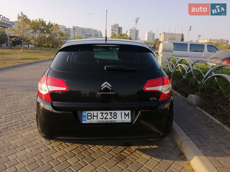 Хетчбек Citroen C4 2013 в Києві фото 12 Хетчбек Citroen C4 2013 в Києві