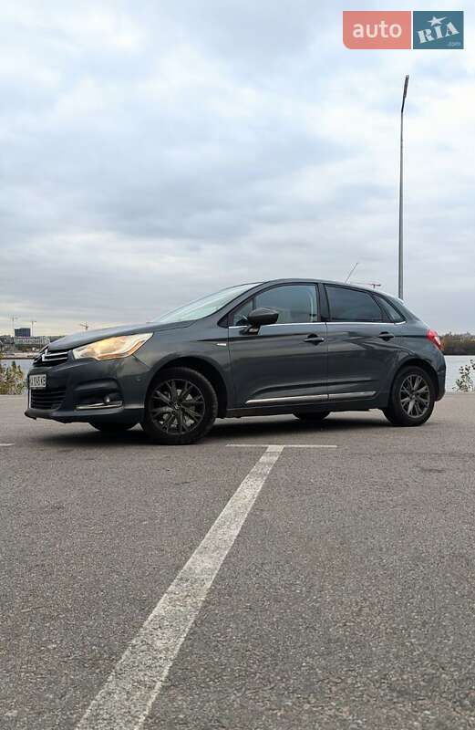 Хэтчбек Citroen C4 2012 в Киеве