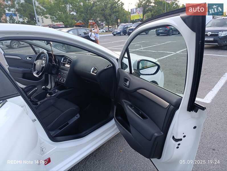 Хетчбек Citroen C4 2016 в Івано-Франківську фото 19 Хетчбек Citroen C4 2016 в Івано-Франківську