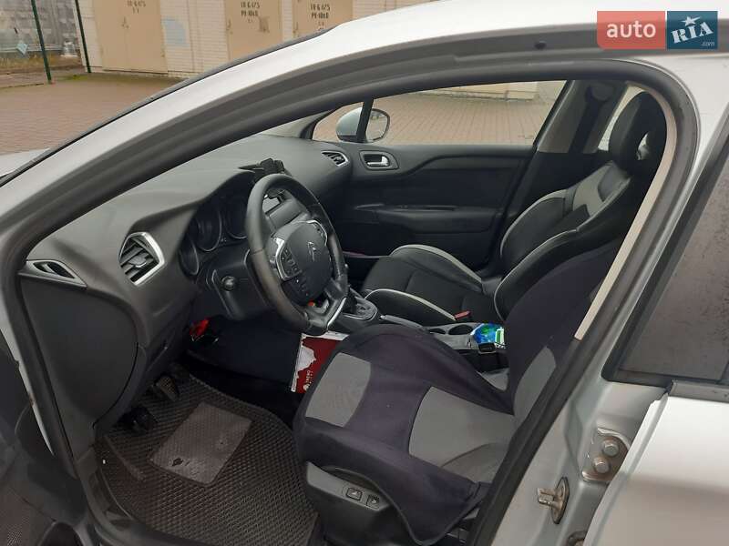 Хэтчбек Citroen C4 2012 в Киеве