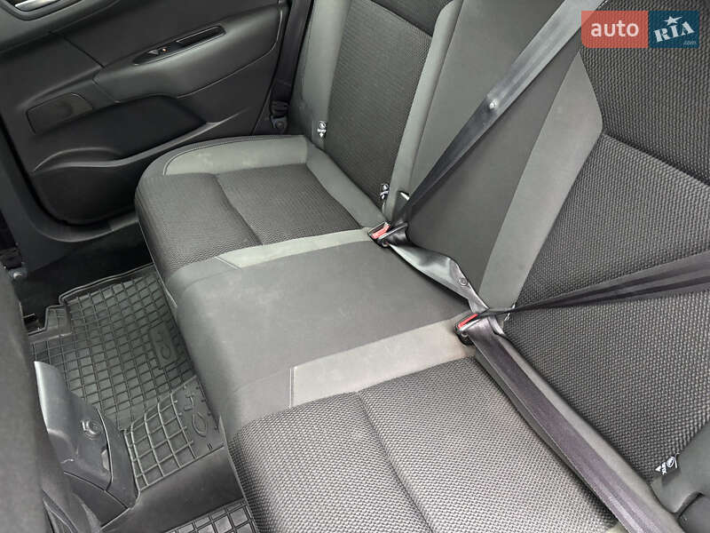 Хетчбек Citroen C4 2015 в Києві фото 18 Хетчбек Citroen C4 2015 в Києві