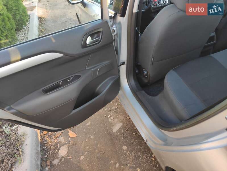 Хэтчбек Citroen C4 2013 в Черноморске фото 12 Хэтчбек Citroen C4 2013 в Черноморске