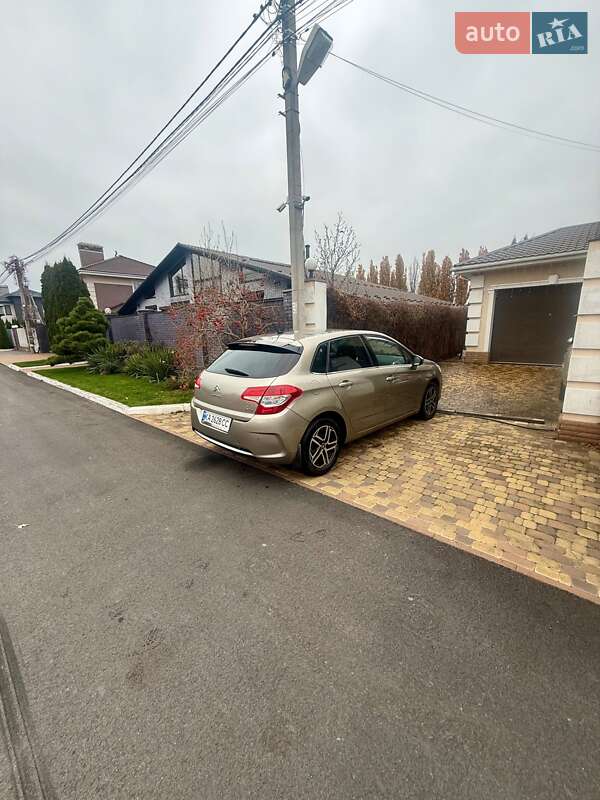 Хетчбек Citroen C4 2012 в Києві