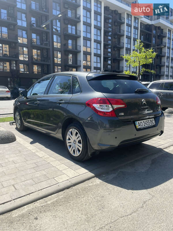 Хетчбек Citroen C4 2012 в Ужгороді