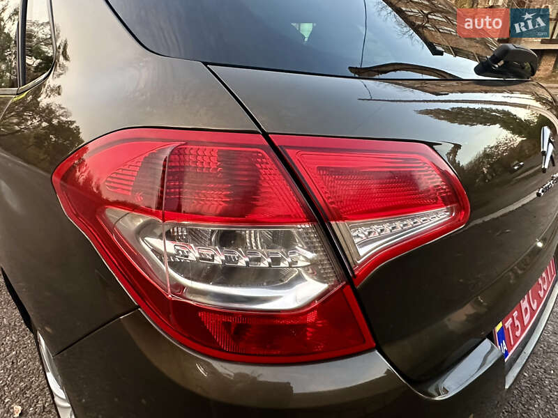 Хэтчбек Citroen C4 2014 в Днепре