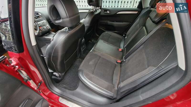 Хетчбек Citroen C4 2012 в Івано-Франківську