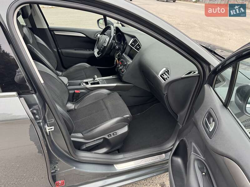 Хетчбек Citroen C4 2010 в Луцьку