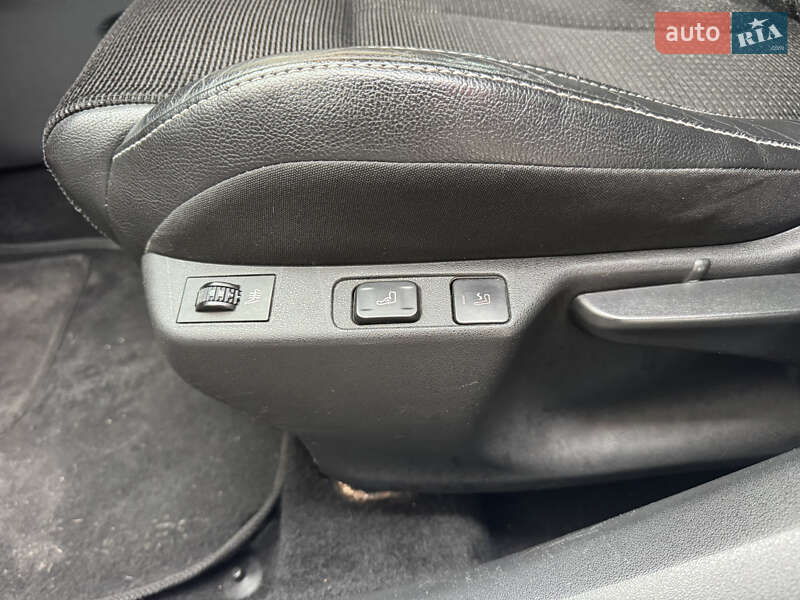 Хетчбек Citroen C4 2012 в Києві фото 12 Хетчбек Citroen C4 2012 в Києві