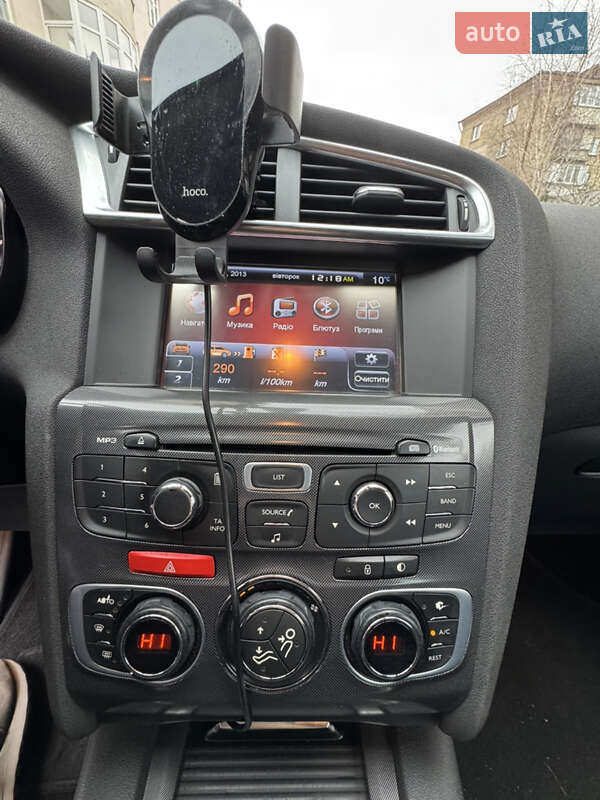 Хетчбек Citroen C4 2012 в Києві фото 14 Хетчбек Citroen C4 2012 в Києві