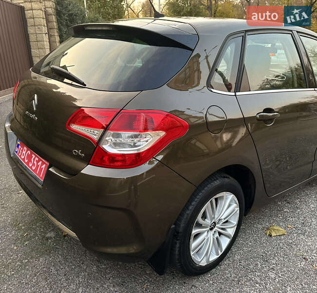 Хетчбек Citroen C4 2014 в Дніпрі